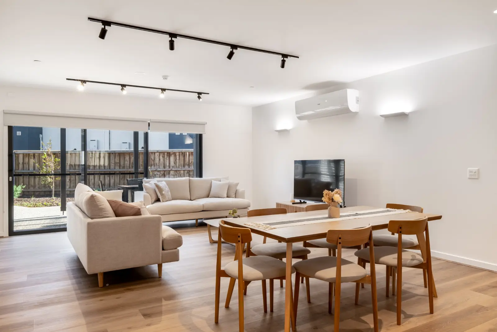 Living and dining area, 4 Alisma Avenue, Deanside