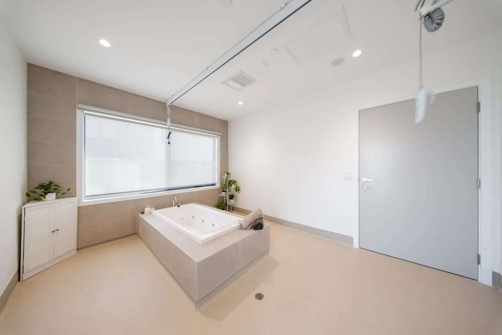 Accessible spa bath room, 42 Litoria Drive, Deanside